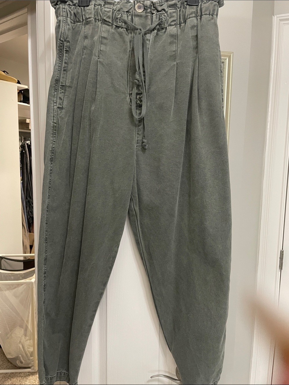 Free People never worn button fly elastic Waist Drawstring Pants in Washed Olive